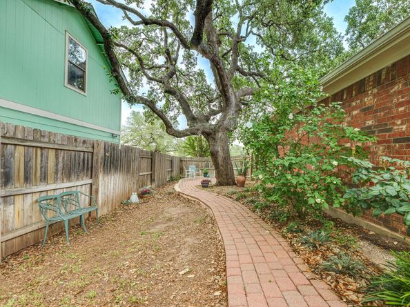 227 Village Park DR, Georgetown TX 78633