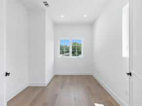 5203 Star Light TER 1, Austin TX 78721