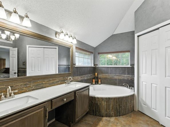 1113 Pebble Brook RD, Cedar Park TX 78613