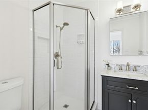 102 World Of Tennis SQ, Austin TX 78738