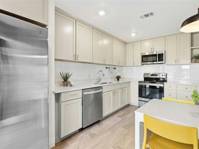 102 World Of Tennis SQ, Austin TX 78738