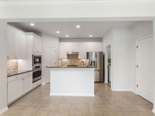 9617 Solana Vista LOOP A, Austin TX 78750
