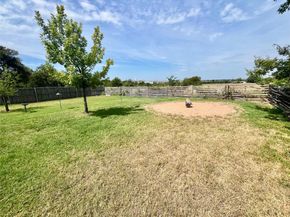 2932 Donnell DR, Round Rock TX 78664