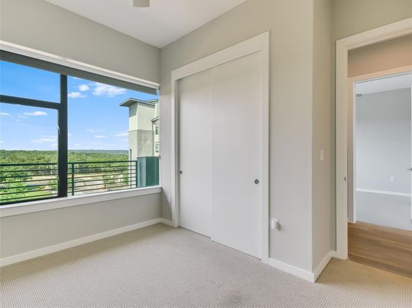 5921 Hiline RD 2402, Austin TX 78734