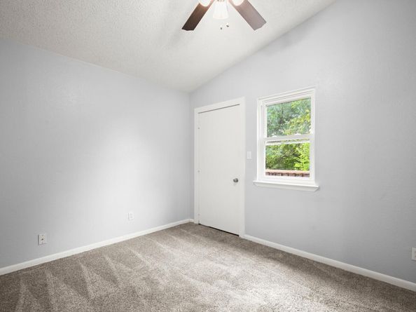 10905 Elm ST, Jonestown TX 78645