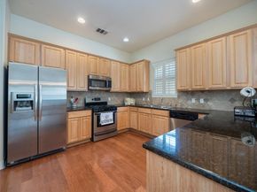 2210 Onion Creek PKWY 1404, Austin TX 78747