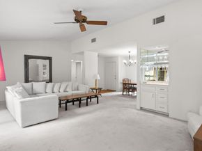 5724 N Scout Island Cir, Austin TX 78731