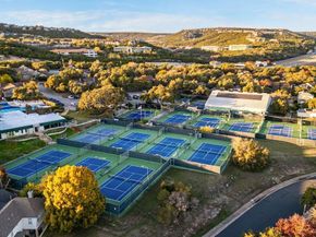 5724 N Scout Island Cir, Austin TX 78731