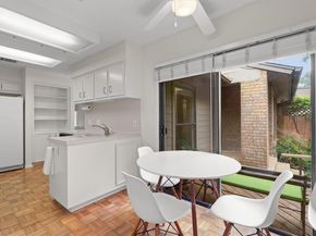 5724 N Scout Island Cir, Austin TX 78731