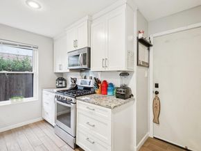 6803 Moonmont DR, Austin TX 78745