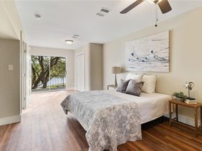25203 Lakeview DR, Spicewood TX 78669