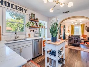 5711 Avenue G, Austin TX 78752