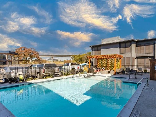 909 Reinli ST 102, Austin TX 78751
