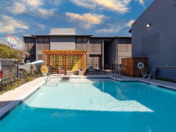 909 Reinli ST 102, Austin TX 78751