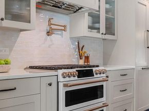 909 E 50th ST, Austin TX 78751