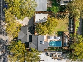 909 E 50th ST, Austin TX 78751