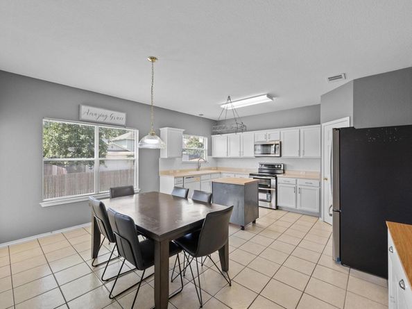 9401 Brandts Wood ST, Austin TX 78744