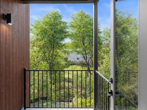 219 Lessin LN 11, Austin TX 78704