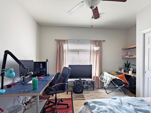 910 W 25th ST 406, Austin TX 78705