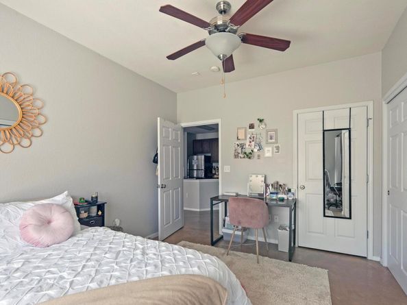 910 W 25th ST 406, Austin TX 78705