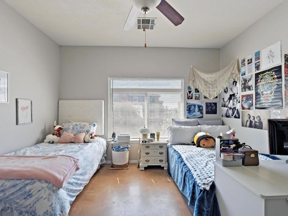 910 W 25th ST 406, Austin TX 78705