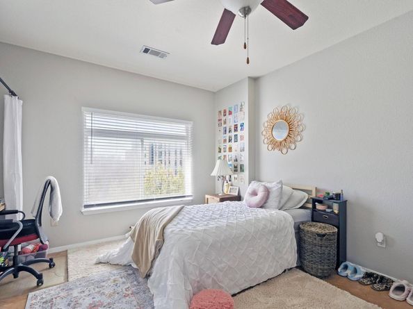 910 W 25th ST 406, Austin TX 78705