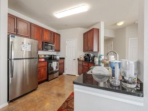 910 W 25th ST 406, Austin TX 78705