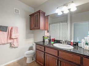 910 W 25th ST 406, Austin TX 78705