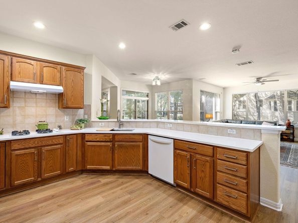 134 Great Frontier DR, Georgetown TX 78633