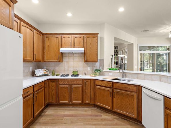 134 Great Frontier DR, Georgetown TX 78633