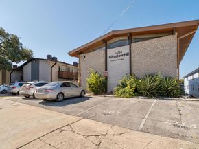 2404 Longview ST 105, Austin TX 78705