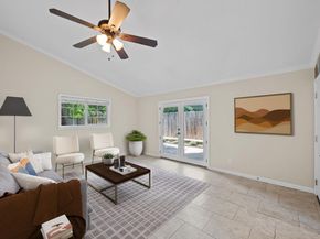 3102 Glen Ora ST 102, Austin TX 78704