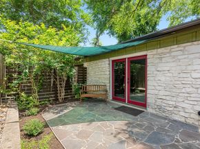 3102 Glen Ora ST 102, Austin TX 78704
