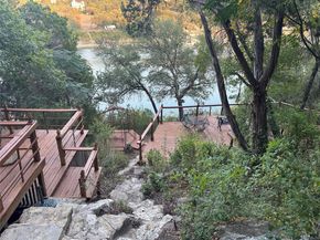 10903 Lakeside DR, Jonestown TX 78645