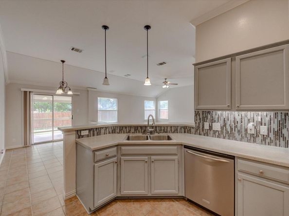 411 Debora DR, Georgetown TX 78628