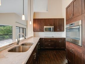 1520 Ben Crenshaw WAY 219, Austin TX 78746