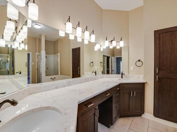 1520 Ben Crenshaw WAY 219, Austin TX 78746