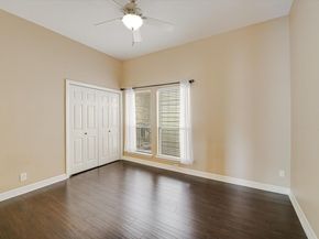 1520 Ben Crenshaw WAY 219, Austin TX 78746