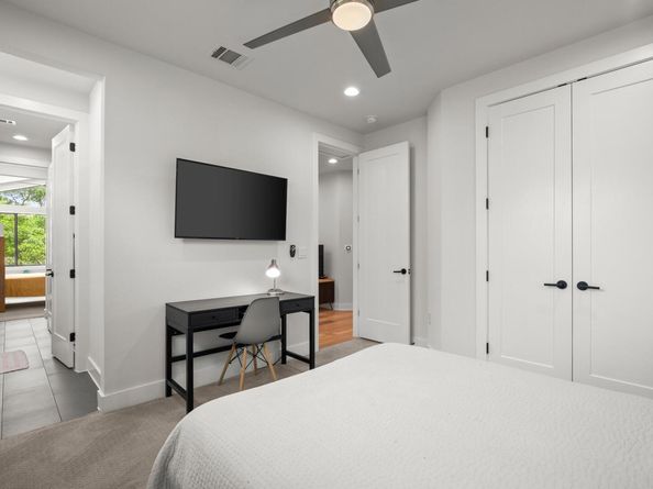 611 Gaylor ST 2, Austin TX 78752