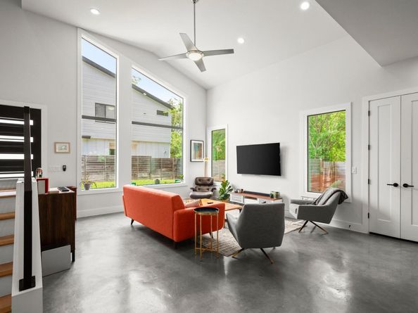 611 Gaylor ST 2, Austin TX 78752
