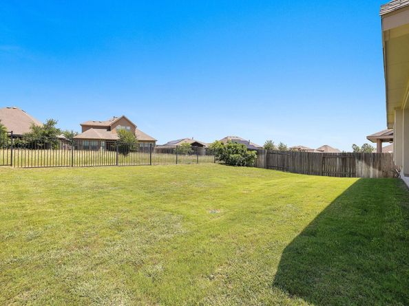 5012 Yucca Bloom DR, Georgetown TX 78626