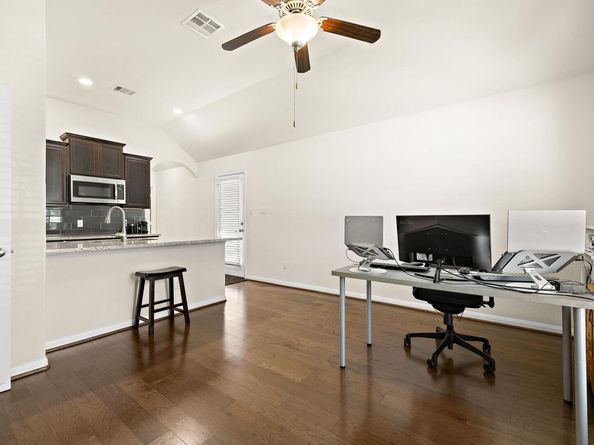 5012 Yucca Bloom DR, Georgetown TX 78626
