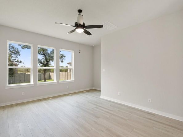 400 Bear Paw Run, Georgetown TX 78628