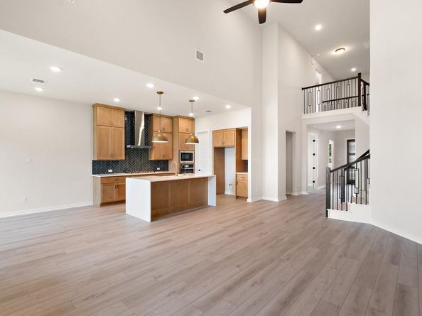 400 Bear Paw Run, Georgetown TX 78628