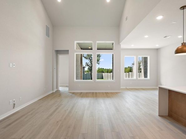 400 Bear Paw Run, Georgetown TX 78628