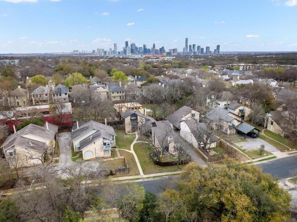 1804 Cinnamon PATH, Austin TX 78704