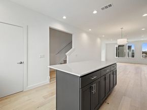 3613 Jetson WAY 113, Austin TX 78723