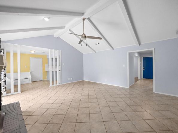 1301 S Meadows DR, Austin TX 78758