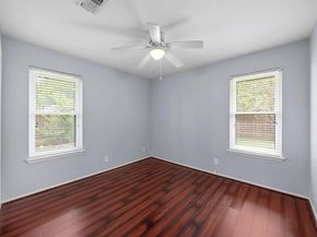 1301 S Meadows DR, Austin TX 78758