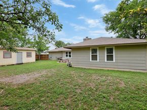 1301 S Meadows DR, Austin TX 78758